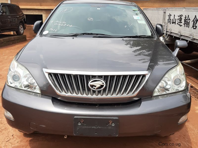 Toyota Harrier in Uganda