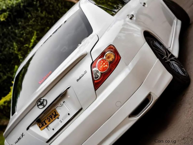 Toyota Mark X in Uganda