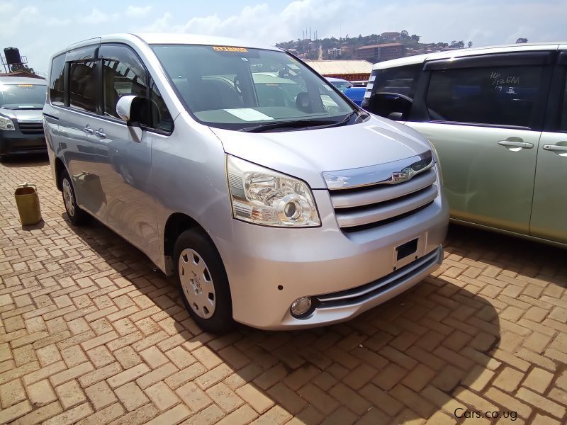 Toyota Noah in Uganda