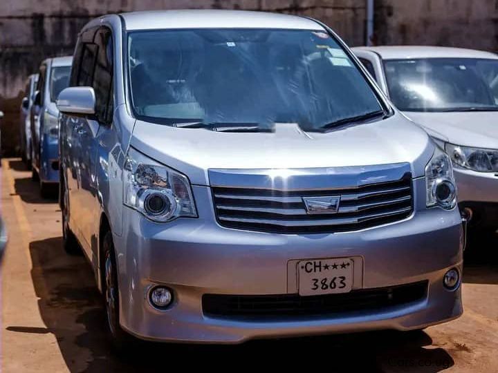 Toyota Noah in Uganda