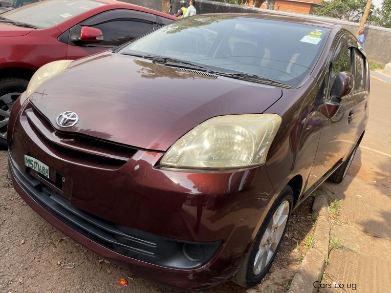 Toyota Passo sette in Uganda