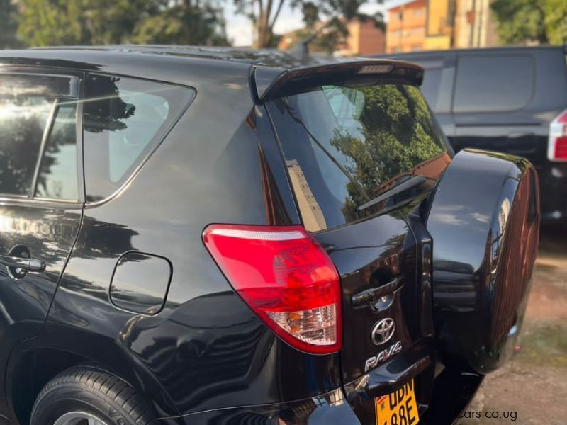 Toyota Rav4 in Uganda