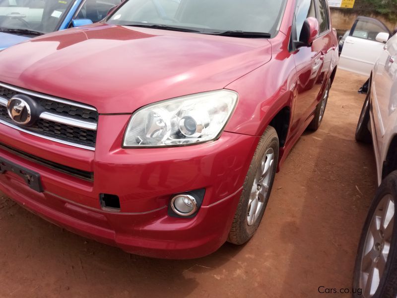 Toyota Rav4 in Uganda