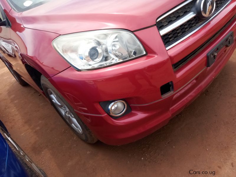 Toyota Rav4 in Uganda