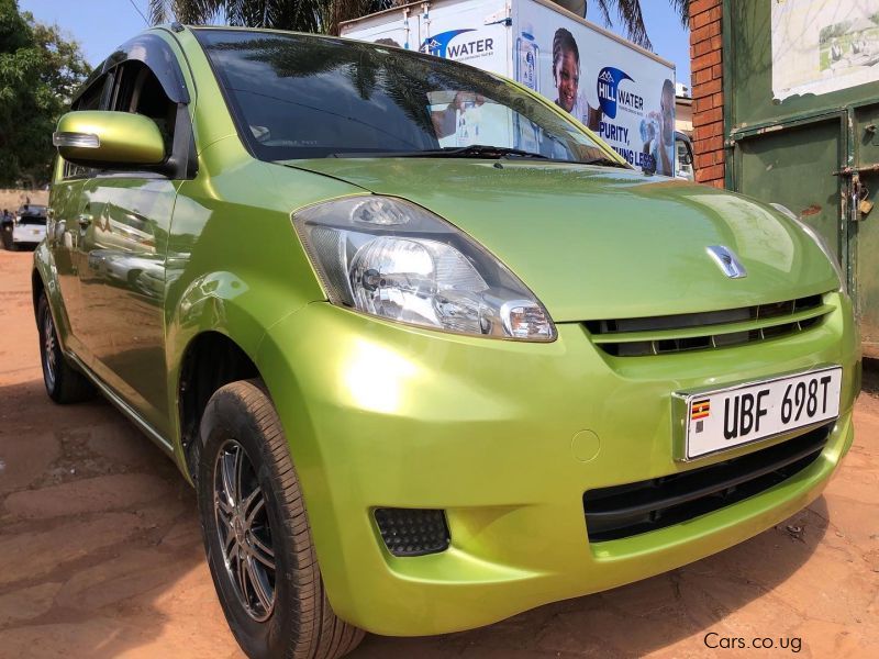 Toyota passo in Uganda