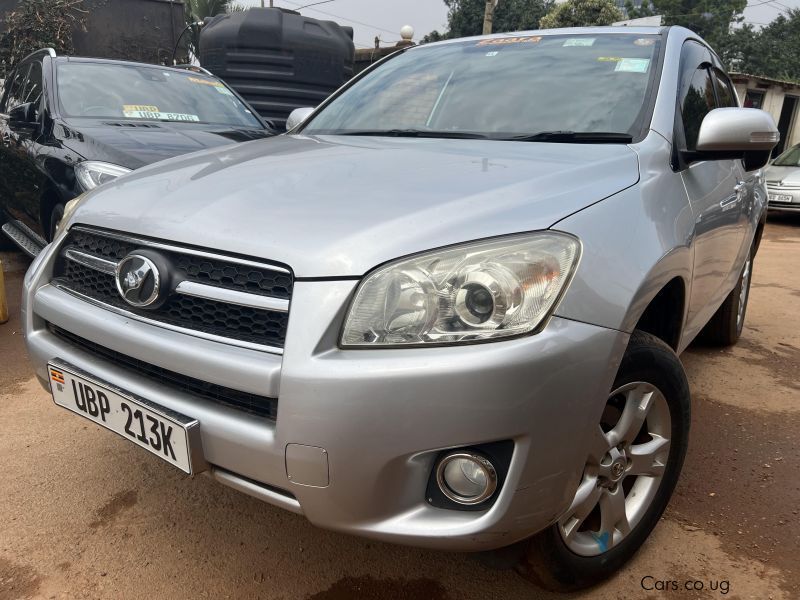 Toyota rav4 in Uganda