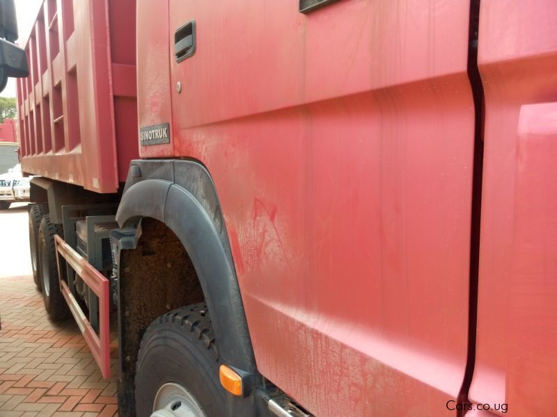 Hino SINOTRUCK in Uganda