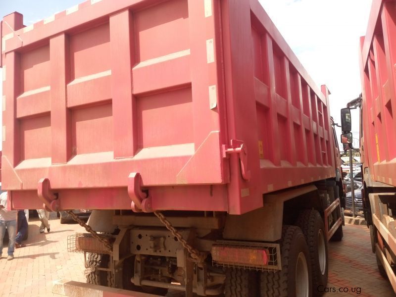 Hino SINOTRUCK in Uganda