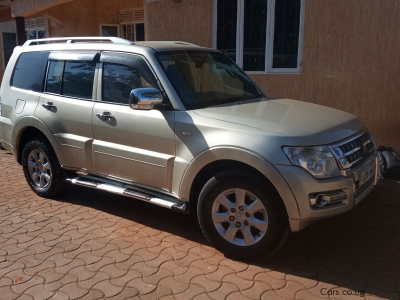 Mitsubishi pajero Exceed in Uganda