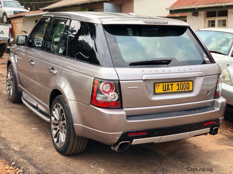 Range Rover range rover in Uganda