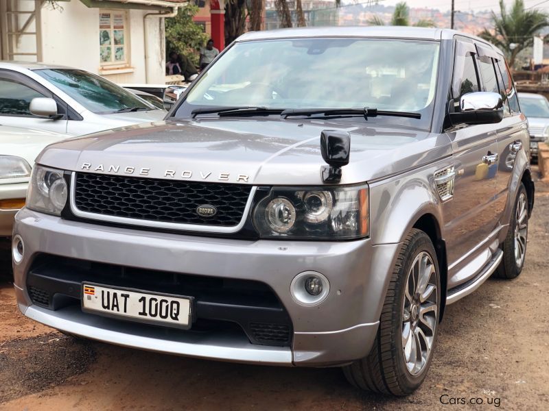 Range Rover range rover in Uganda