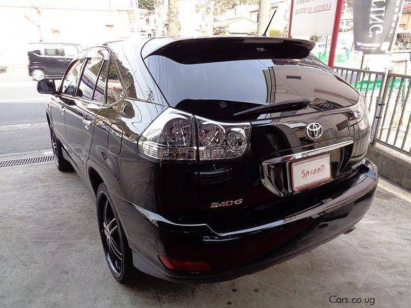 Toyota Harrier 240G in Uganda