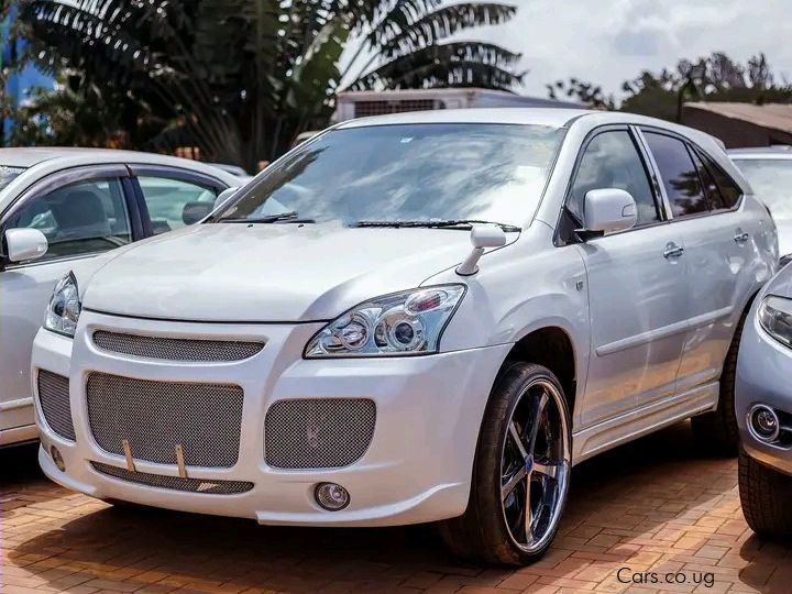 Toyota Harrier in Uganda