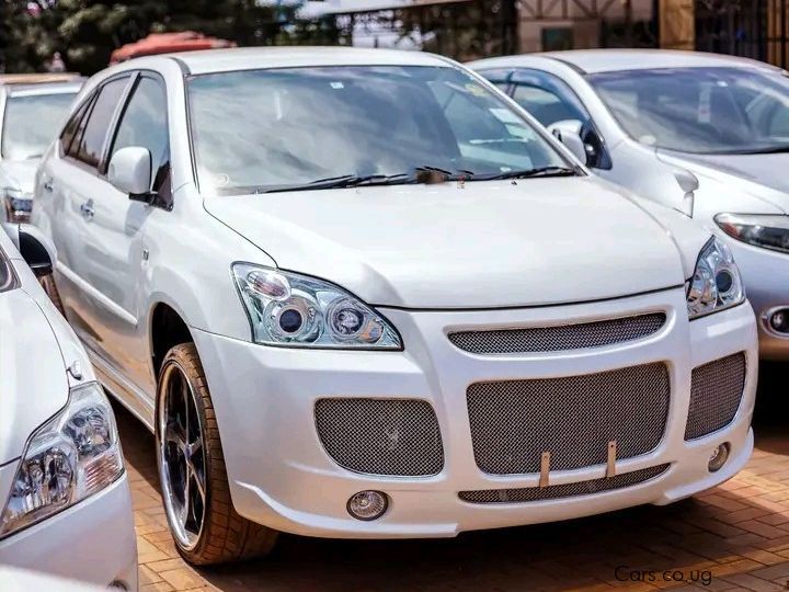 Toyota Harrier in Uganda