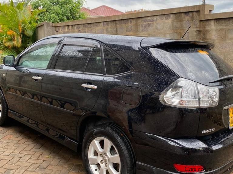 Toyota Harrier in Uganda