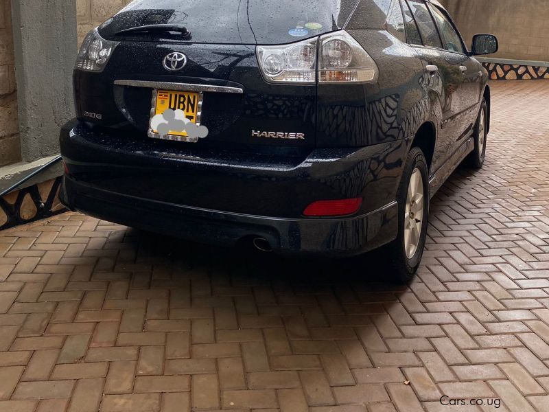 Toyota Harrier in Uganda