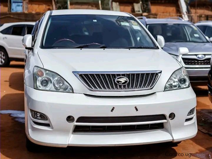 Toyota Harrier in Uganda