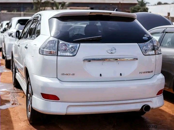 Toyota Harrier in Uganda