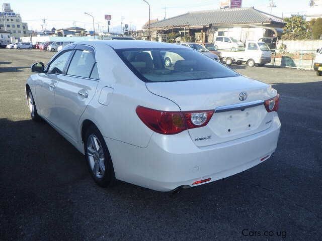 Toyota MARK X in Uganda