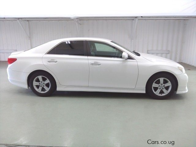 Toyota Mark X in Uganda