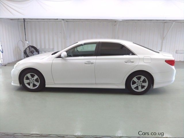 Toyota Mark X in Uganda