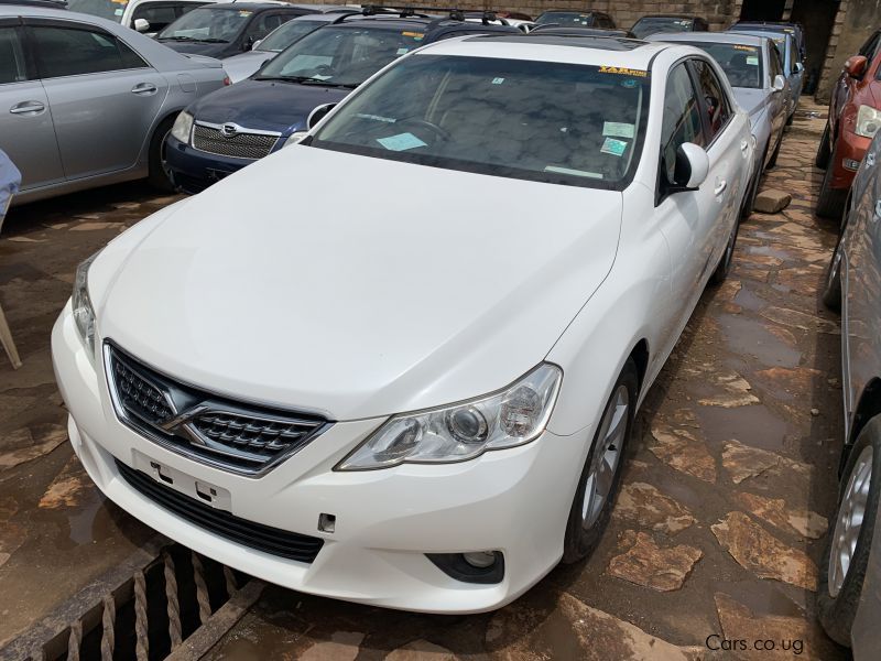 Toyota Mark X in Uganda