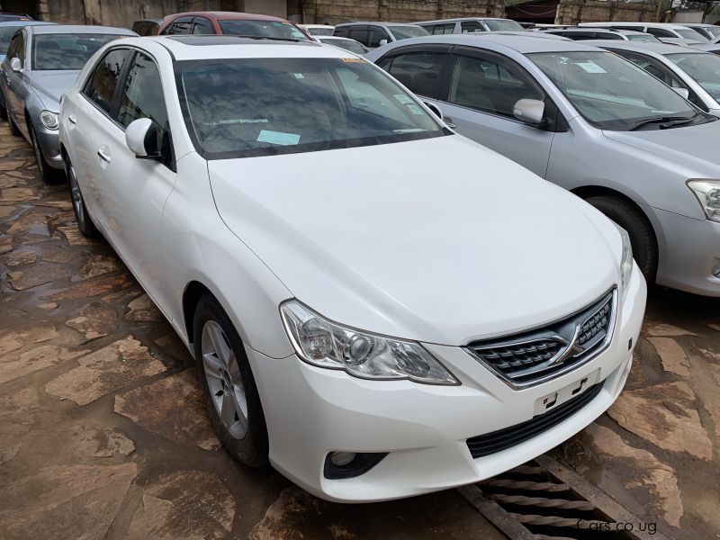 Toyota Mark X in Uganda