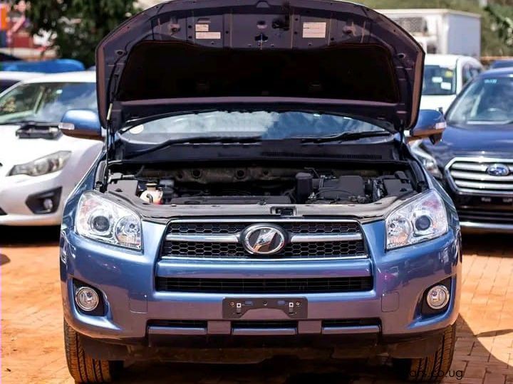 Toyota Rav 4 in Uganda