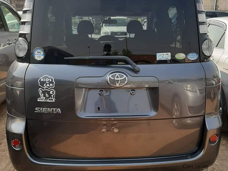 Toyota SIENTA in Uganda