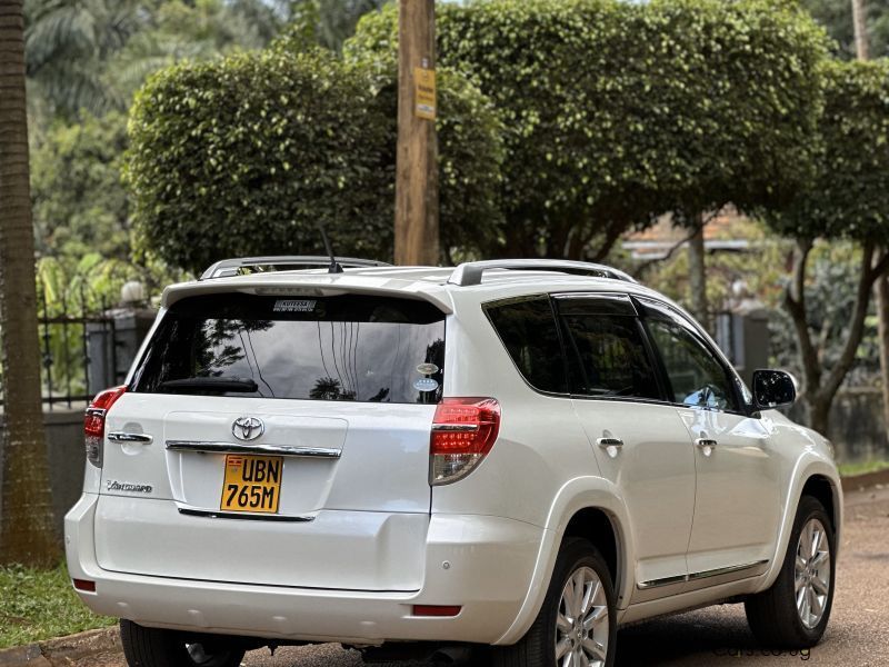 Toyota Vanguard in Uganda