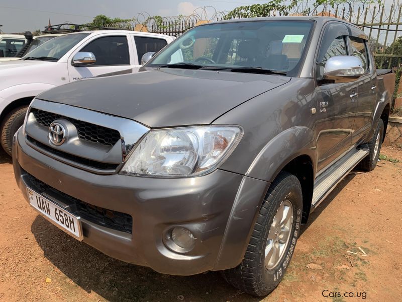 Toyota hilux  in Uganda