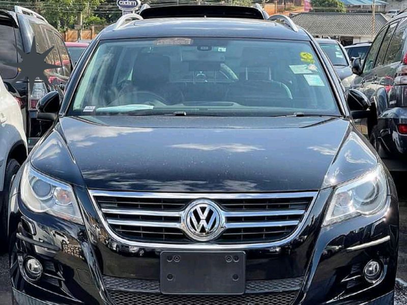 Volkswagen Tiguan in Uganda