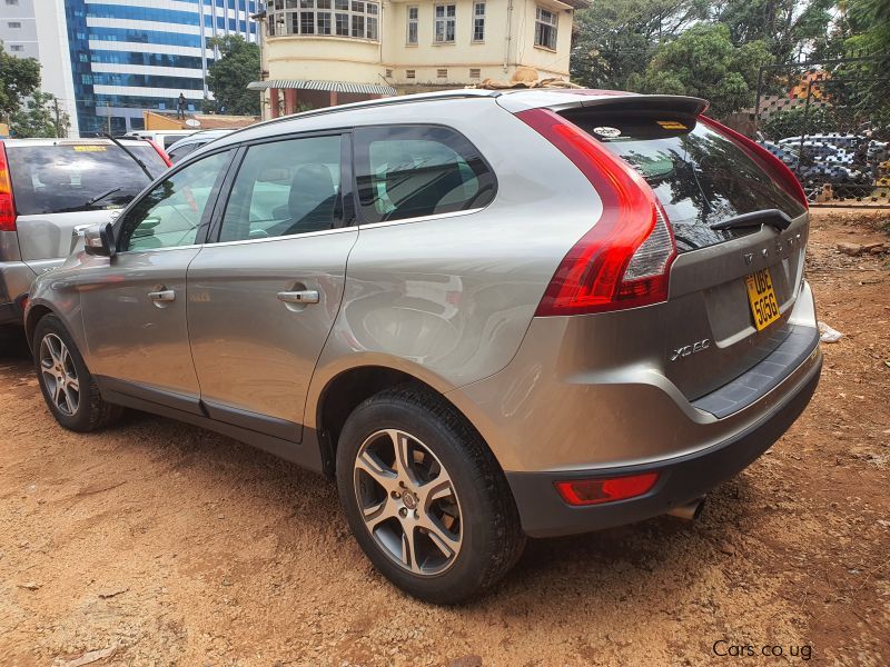 Volvo XC60 in Uganda