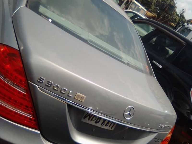 Mercedes-Benz S300L in Uganda