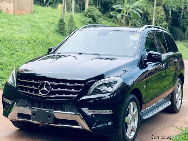 Mercedes-Benz ml 350 in Uganda