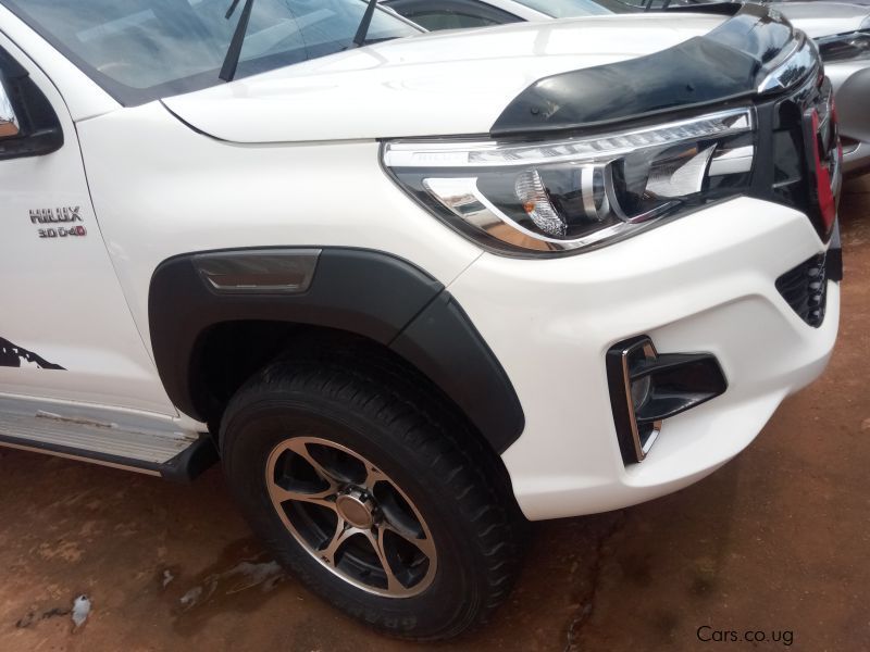 Toyota Hilux 3.0 D4D in Uganda