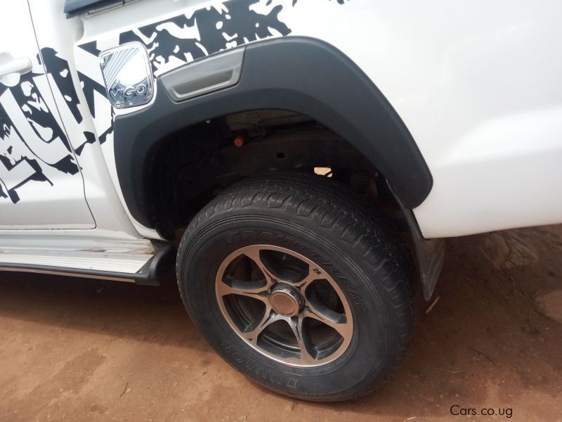 Toyota Hilux 3.0 D4D in Uganda