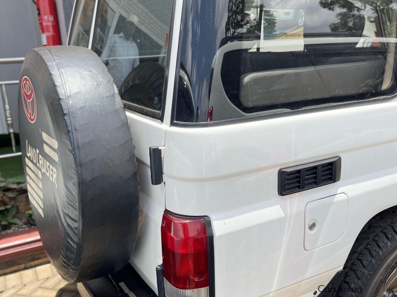 Toyota Land cruiser Hard top in Uganda