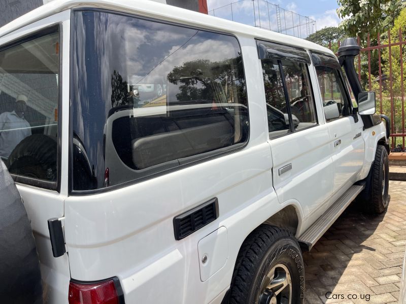 Toyota Land cruiser Hard top in Uganda