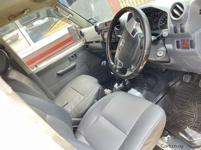 Toyota Land cruiser Hard top in Uganda