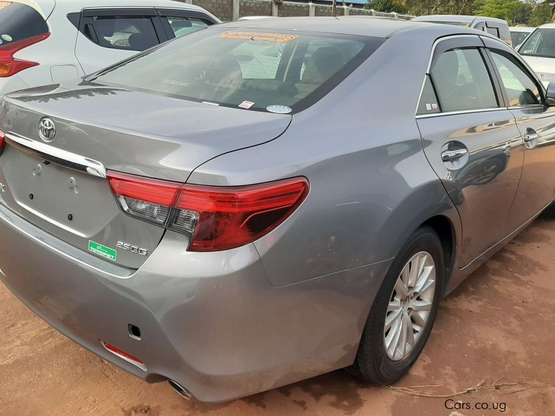 Toyota Mark X in Uganda