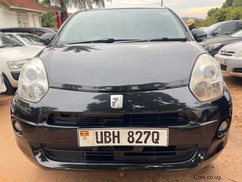 Toyota passo in Uganda