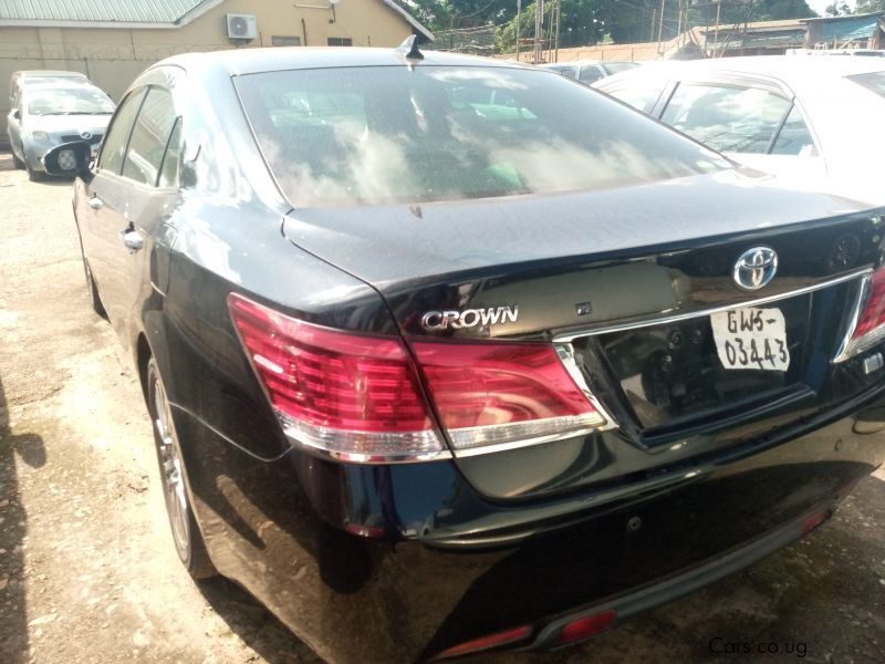 Toyota CROWN in Uganda