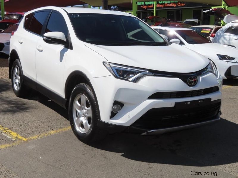 Toyota Rav 4 in Uganda