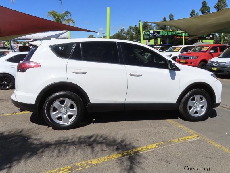 Toyota Rav 4 in Uganda