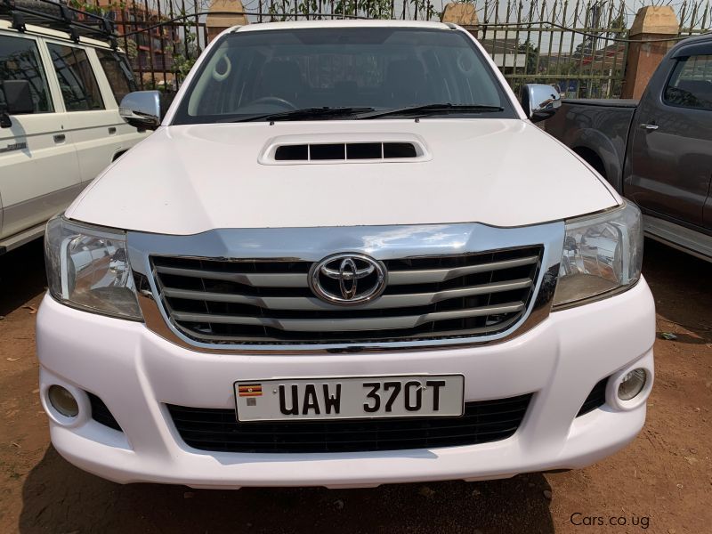 Toyota hilux  in Uganda