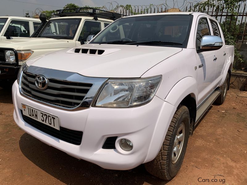 Toyota hilux  in Uganda