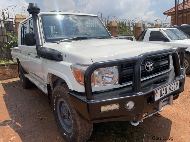 Toyota land cruiser doublecabin in Uganda