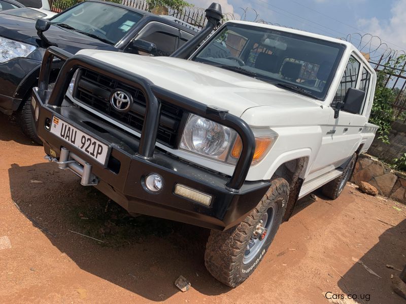 Toyota land cruiser doublecabin in Uganda