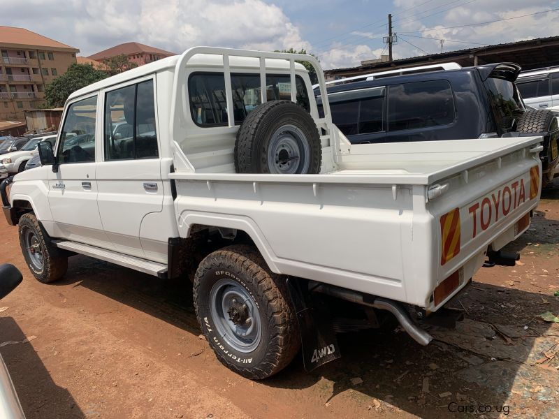 Toyota land cruiser doublecabin in Uganda